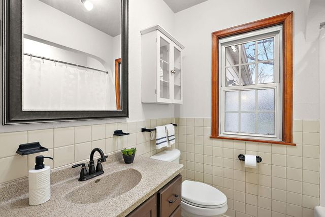 15717 Clayton Avenue E, Rosemount, MN 55068