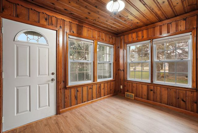 15717 Clayton Avenue E, Rosemount, MN 55068