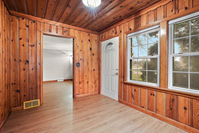 15717 Clayton Avenue E, Rosemount, MN 55068