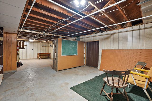 15717 Clayton Avenue E, Rosemount, MN 55068