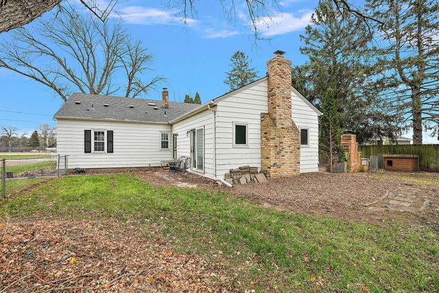 15717 Clayton Avenue E, Rosemount, MN 55068