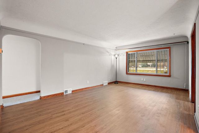 15717 Clayton Avenue E, Rosemount, MN 55068