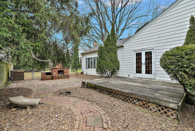 15717 Clayton Avenue E, Rosemount, MN 55068