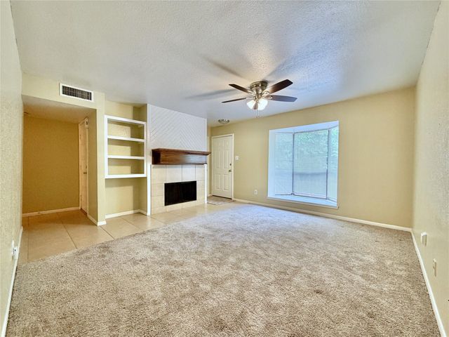2103 Place Rebecca Lane D10, Houston, TX 77090