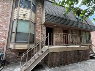 2103 Place Rebecca Lane D10, Houston, TX 77090