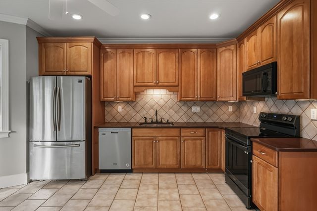 1327 Liberty 2, Braintree, MA 02184