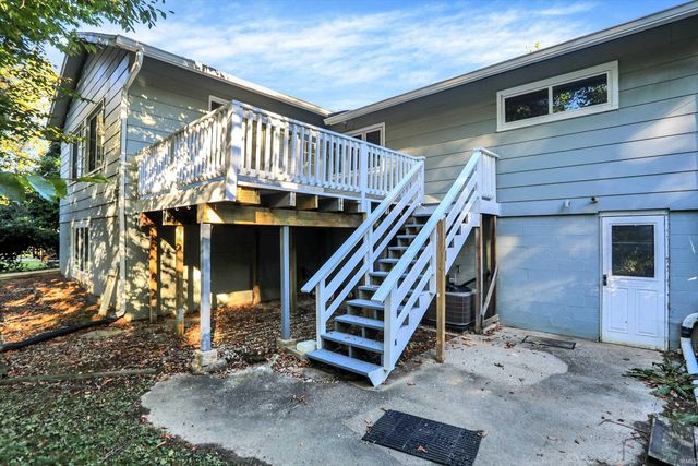 2612 E Dekist Street, Bloomington, IN 47408