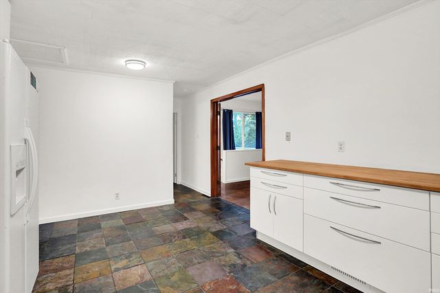 2612 E Dekist Street, Bloomington, IN 47408