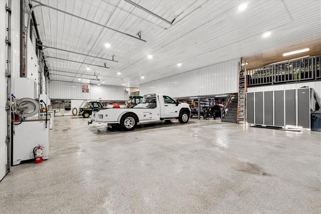 19661 171st Street, Basehor, KS 66007