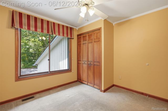 380 Sunset, White Lake Charter Township, MI 48383