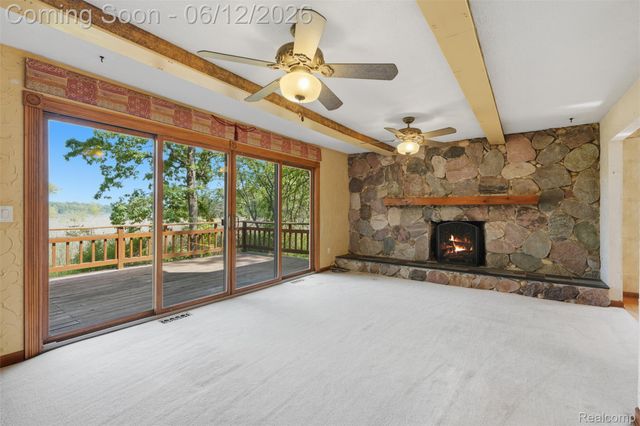 380 Sunset, White Lake Charter Township, MI 48383