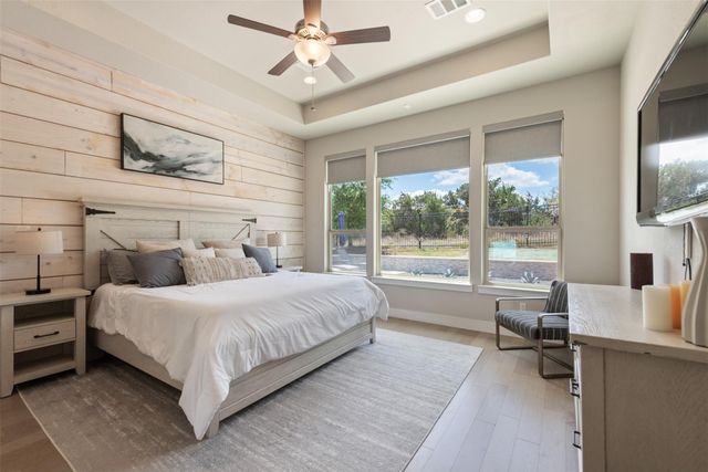 654 Dayridge DR, Dripping Springs, TX 78620