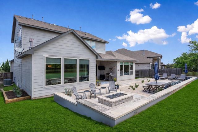 654 Dayridge DR, Dripping Springs, TX 78620