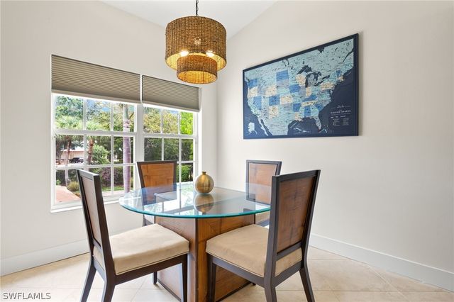 8365 Excalibur CIR K4, Naples, FL 34108