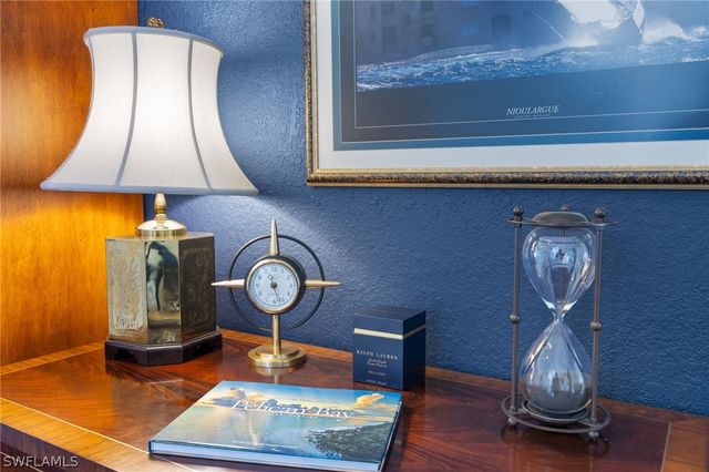 8365 Excalibur CIR K4, Naples, FL 34108