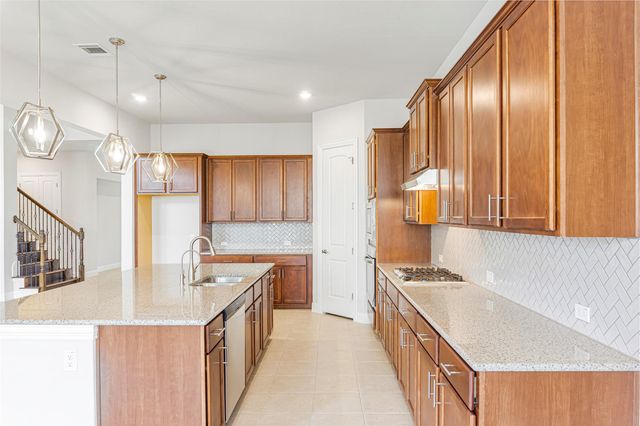 728 Landing St LN, Leander, TX 78641
