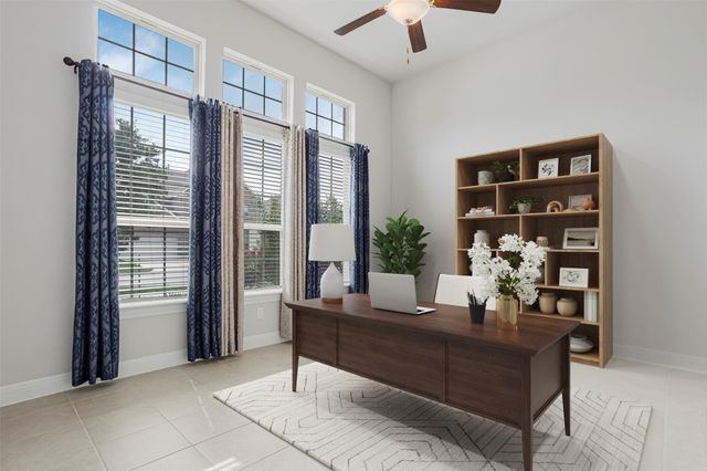 728 Landing St LN, Leander, TX 78641