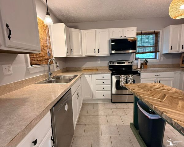 9930 Shook Road, Romulus, MI 48174