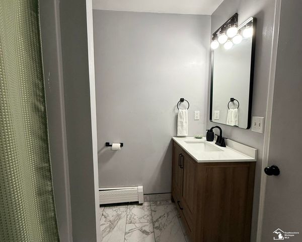 9930 Shook Road, Romulus, MI 48174