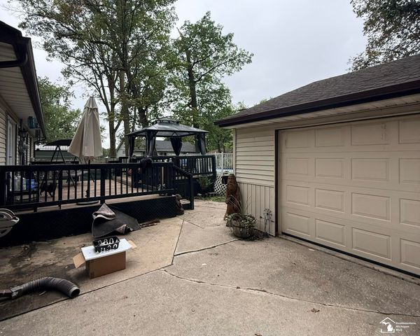 9930 Shook Road, Romulus, MI 48174