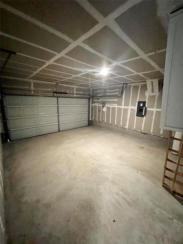 1337 Camden LN, Lockhart, TX 78644