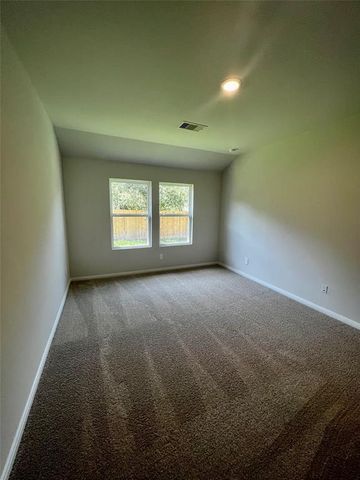 1337 Camden LN, Lockhart, TX 78644