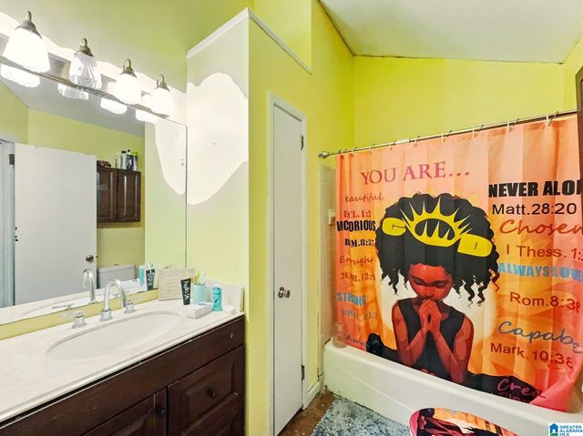 5210 STARLITE DRIVE, Birmingham, AL 35210