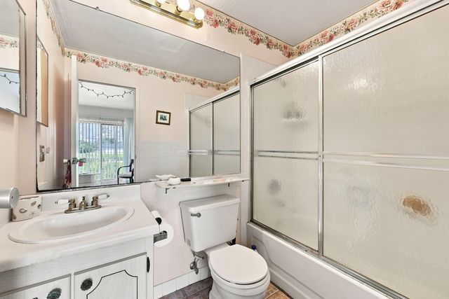 91 FLANDERS B, Delray Beach, FL 33484