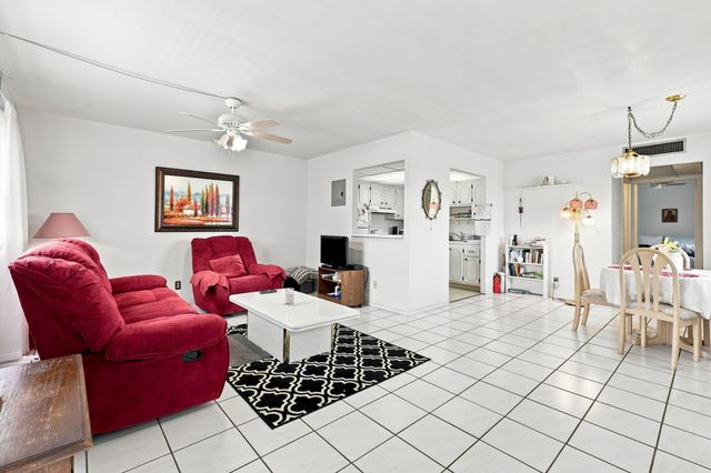 91 FLANDERS B, Delray Beach, FL 33484