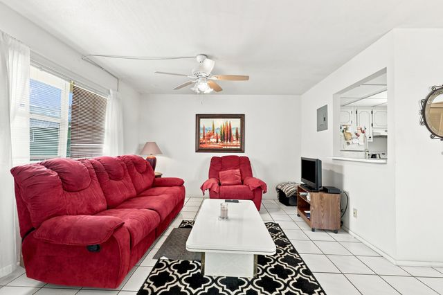 91 FLANDERS B, Delray Beach, FL 33484