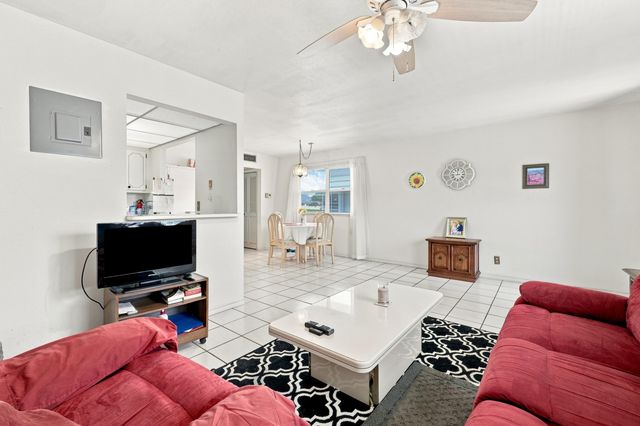 91 FLANDERS B, Delray Beach, FL 33484