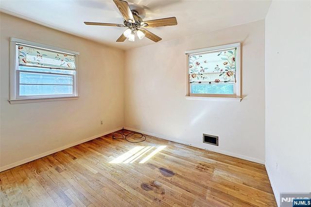 8 Mohawk Avenue, Rockaway Township, NJ 07866