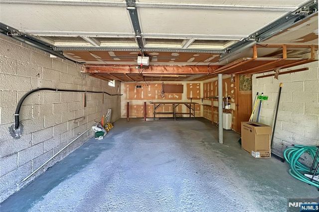 8 Mohawk Avenue, Rockaway Township, NJ 07866