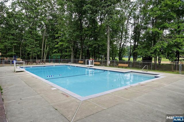 8 Mohawk Avenue, Rockaway Township, NJ 07866