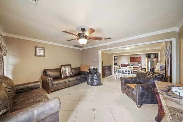 10338 Norvic Street, Houston, TX 77029