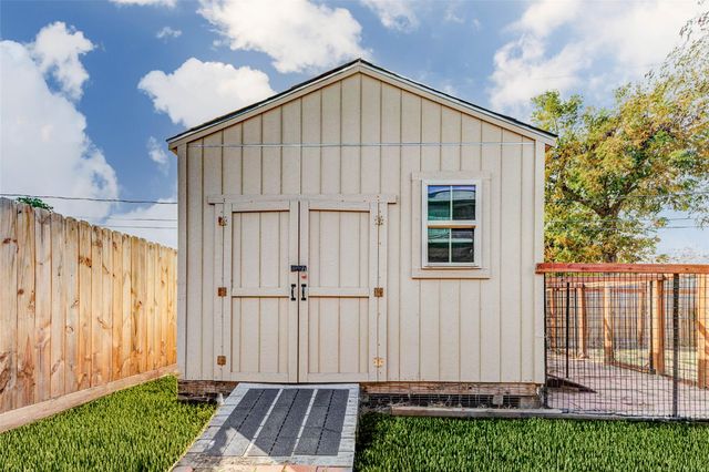 11222 Sagepark Lane, Houston, TX 77089