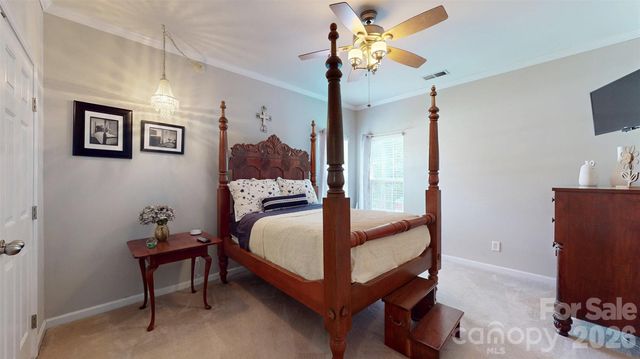 1000 Irish Moss Lane, Matthews, NC 28104