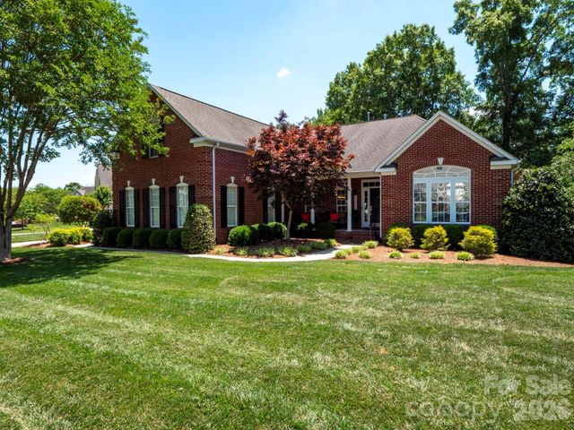 1000 Irish Moss Lane, Matthews, NC 28104