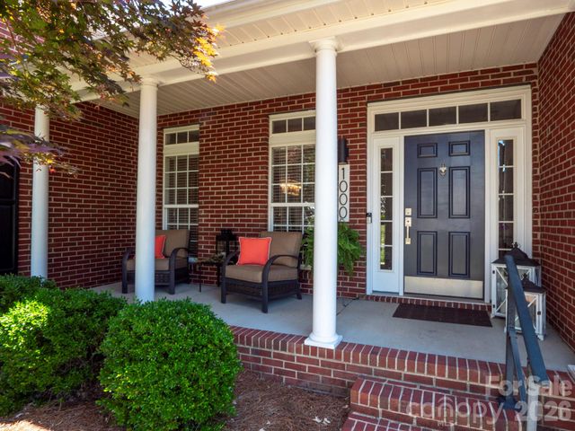 1000 Irish Moss Lane, Matthews, NC 28104