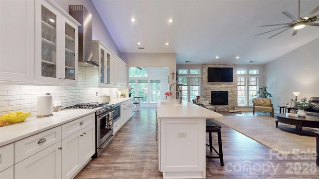 1000 Irish Moss Lane, Matthews, NC 28104