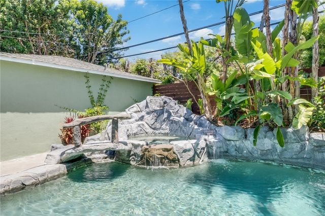 3556 Roxanne, Long Beach, CA 90808