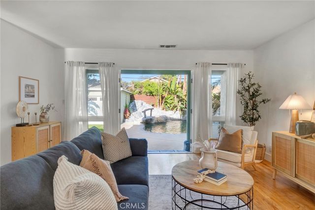 3556 Roxanne, Long Beach, CA 90808