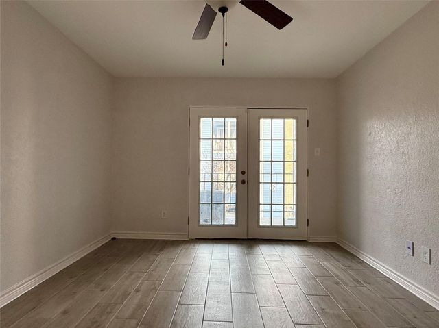 18515 Egret Bay Boulevard 901, Webster, TX 77058