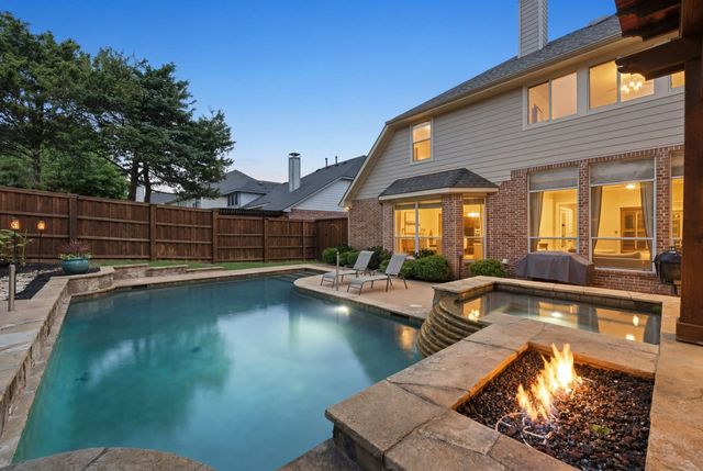 965 Fall Creek, Grapevine, TX 76051