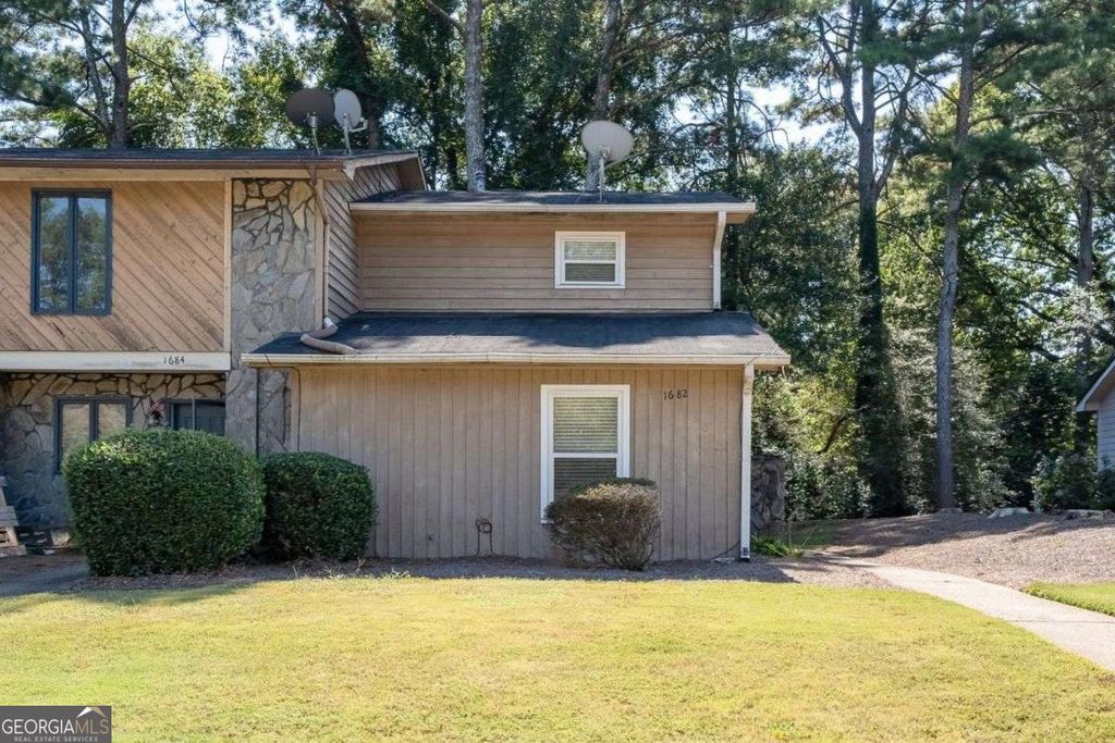 1682 Wynndowne Trail, Smyrna, GA 30080