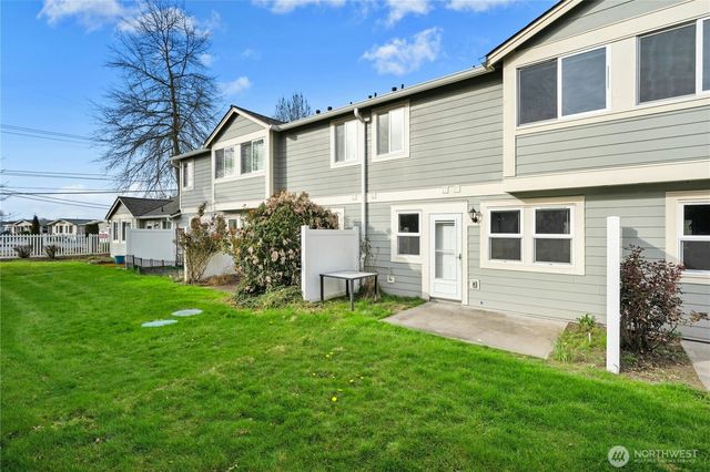 10908 62nd Street E, Puyallup, WA 98372