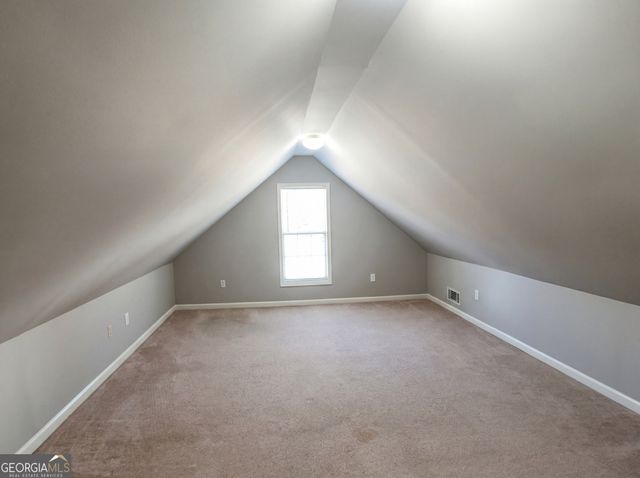 4306 Foxberry Run, Loganville, GA 30052