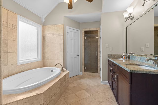 677 GUNNISON CV, Collierville, TN 38017