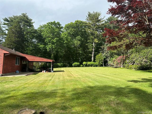 660 Washington Avenue, Plainview, NY 11803
