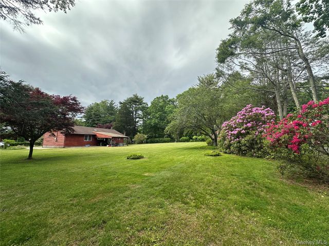 660 Washington Avenue, Plainview, NY 11803